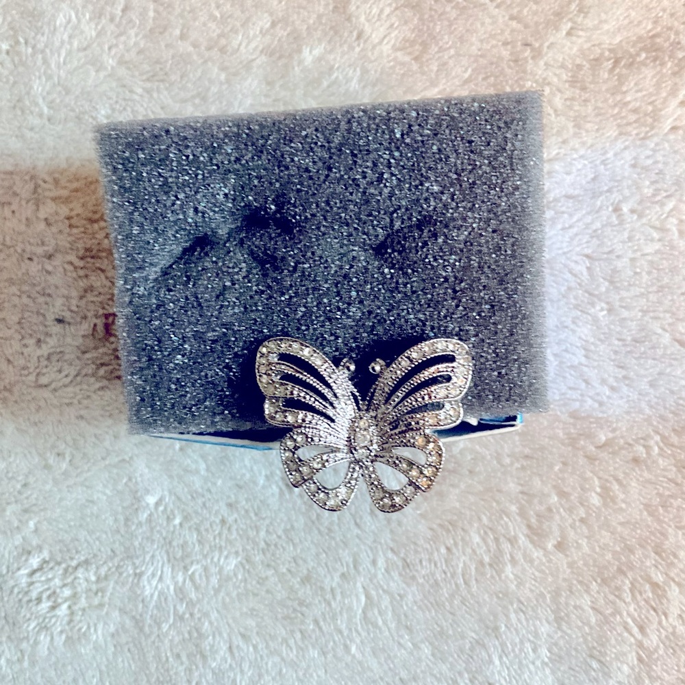 Classic Avon Pretty Pave Butterfly Ring